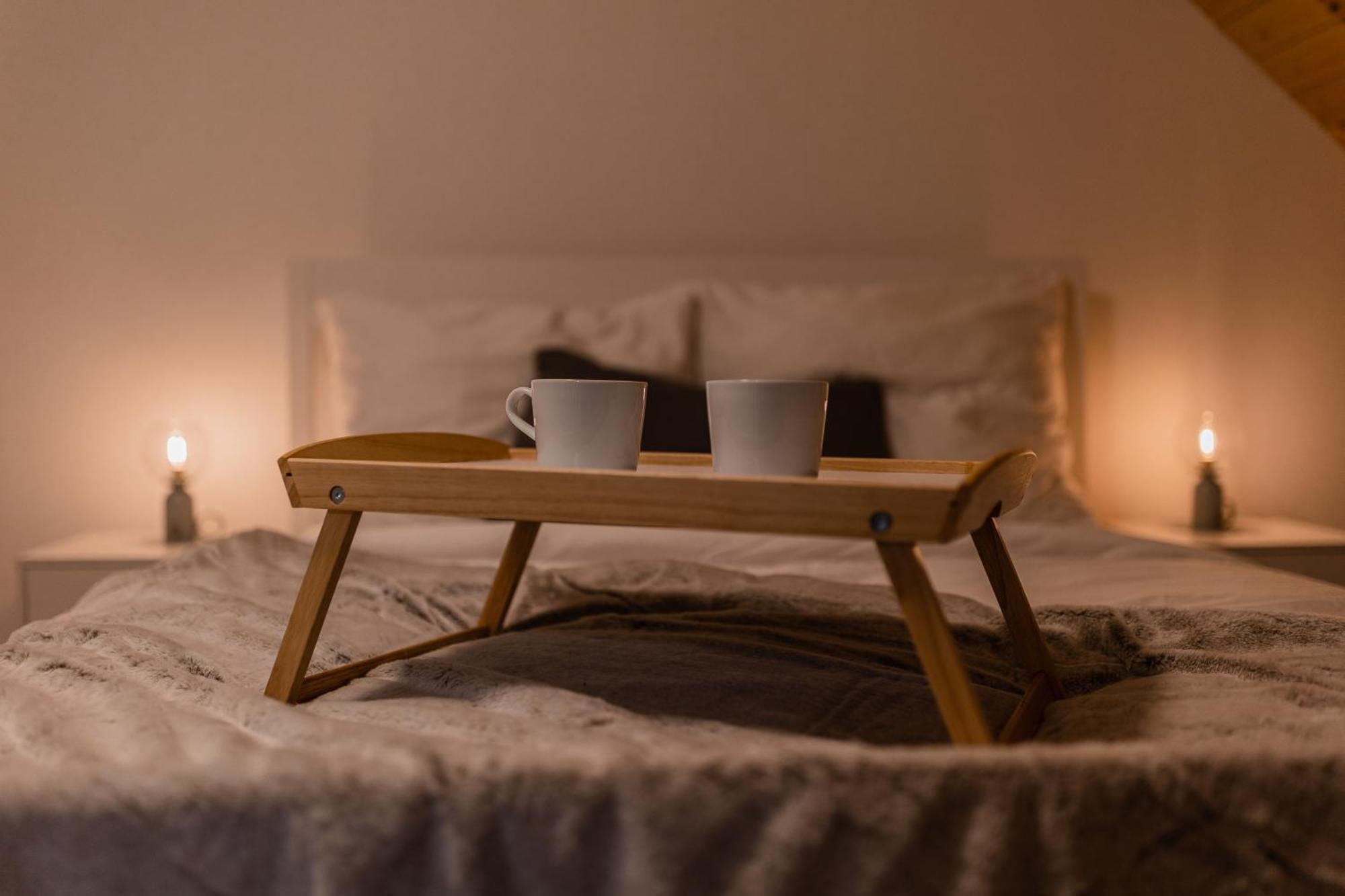 Romanticky Loft Parking U Hlavniho Nadrazi オロモウツ エクステリア 写真