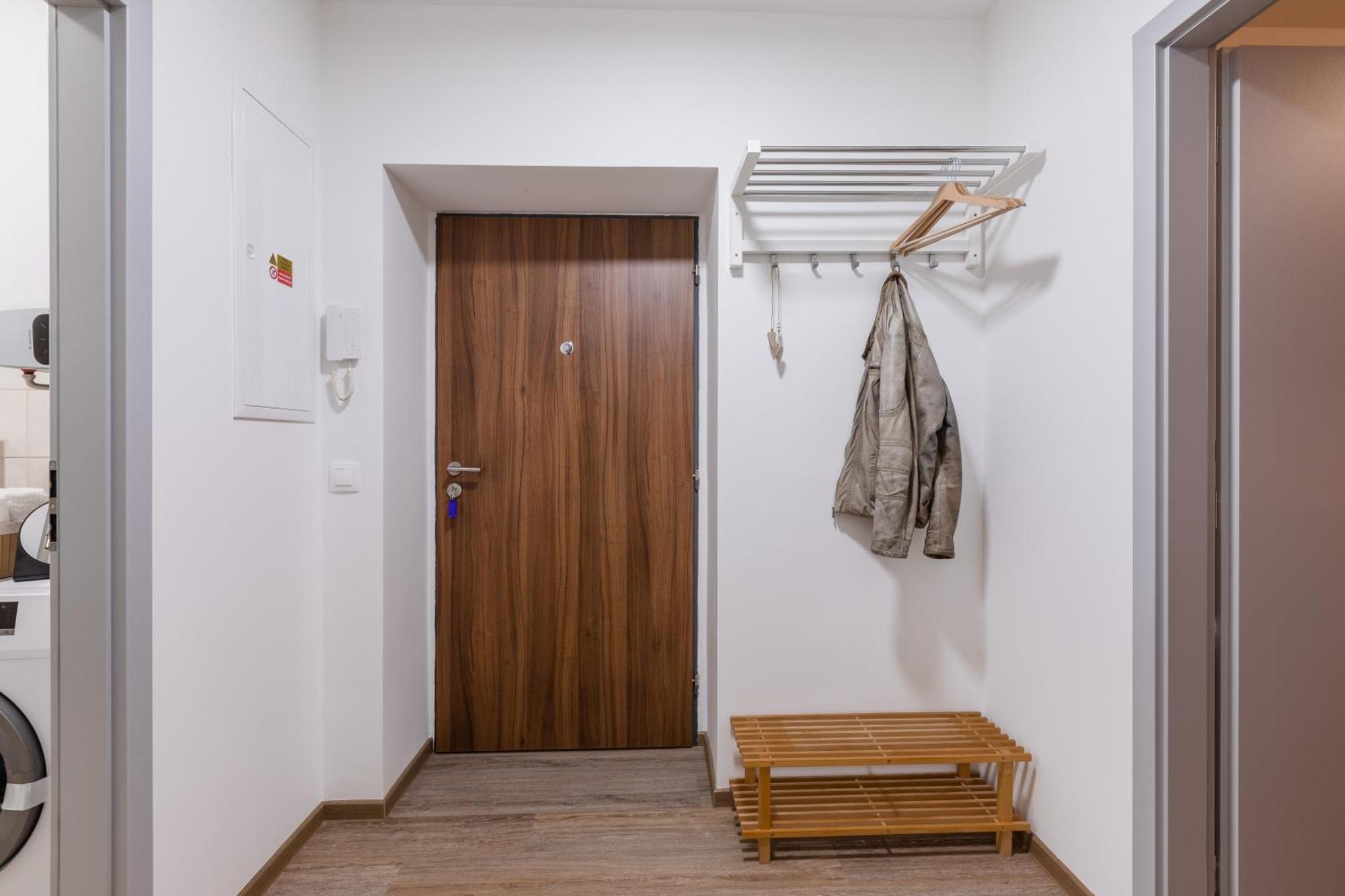 Romanticky Loft Parking U Hlavniho Nadrazi オロモウツ エクステリア 写真